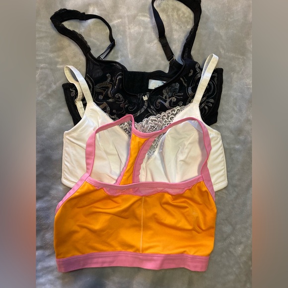 Natori Other - Natori Black, White, and Orange Bra Set